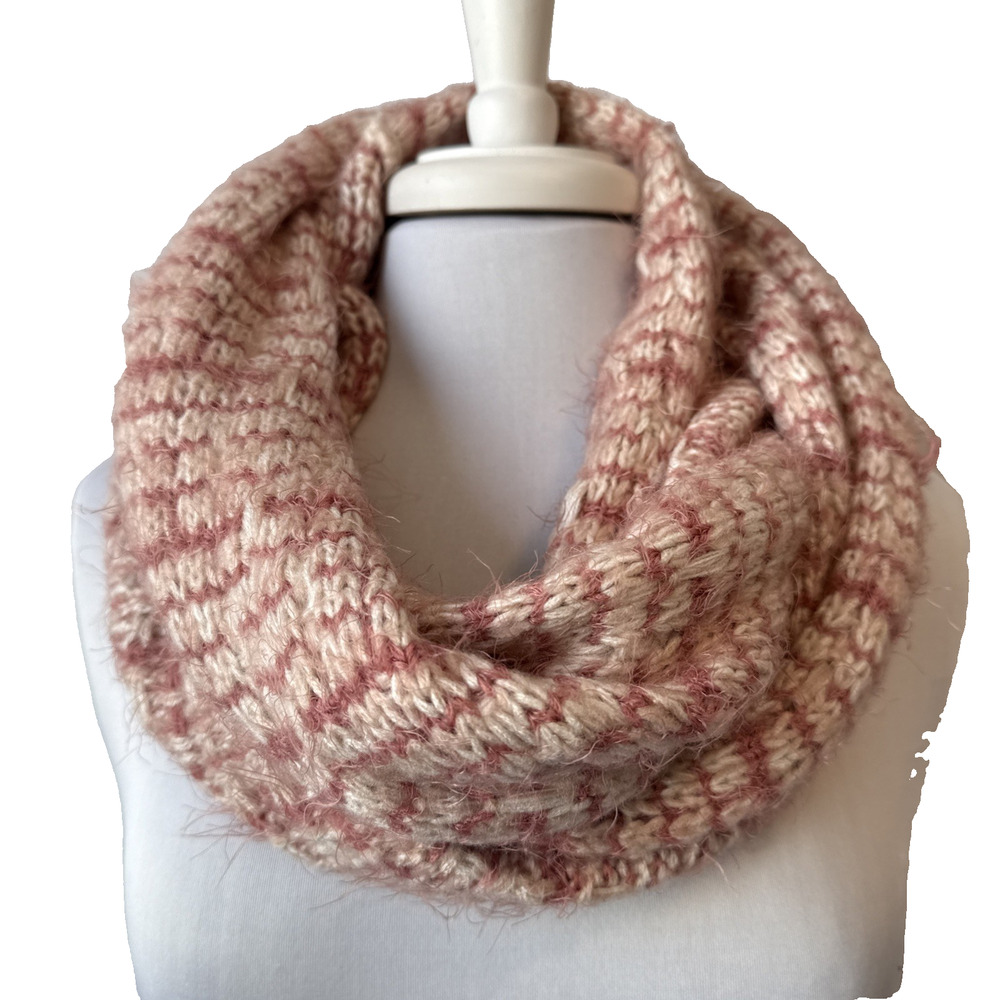 Vince Camato Eyelash Woven Knit Infinity Pink‎ Plaid Scarf Cottagecore Boho Soft